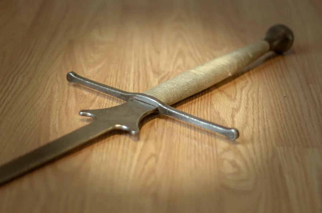 Longsword — detail
